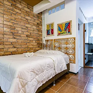  Apartamento Duplos E Individuais 450m Da Rai